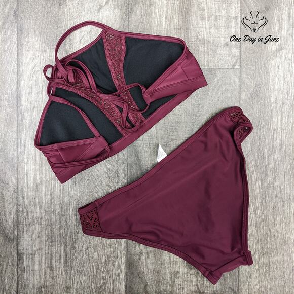 Charmleaks High Neck Halter Bikini Swimsuit Size S - Picture 4 of 4